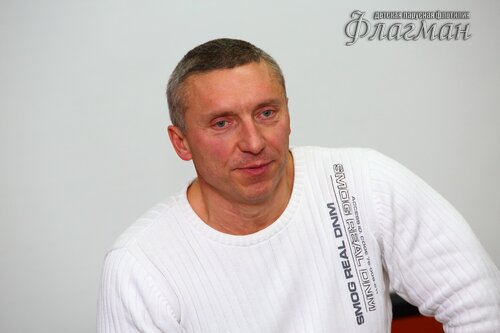 YE1A1305_r