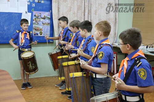 Строй барабанщиков