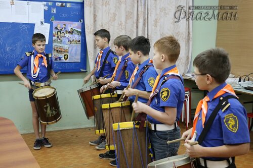 Строй барабанщиков