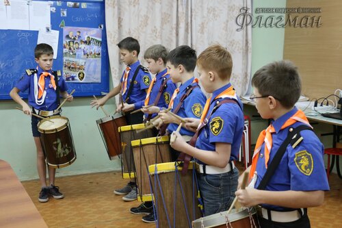 Строй барабанщиков