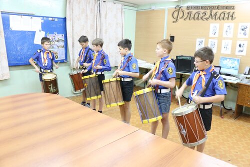 Строй барабанщиков