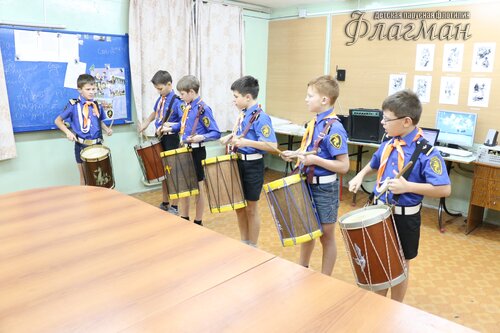 Строй барабанщиков