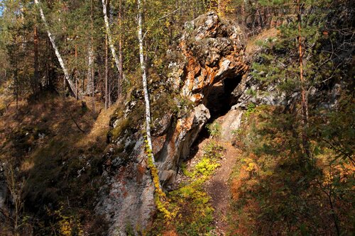 Смолинская пещера