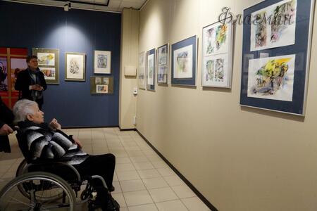 2021_03_31 ЕИ Стерлигова перед открытием выставки