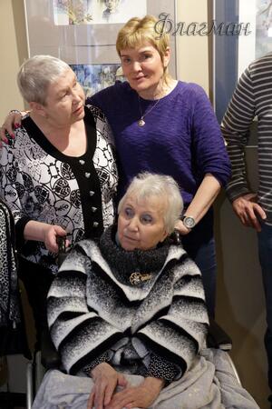 2021_03_31 ЕИ Стерлигова перед открытием выставки