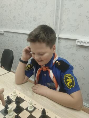 Вход