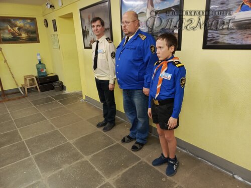 2025-02-27_19-00-20_Tug_999