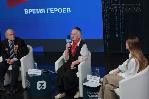2025-02-27_15-39-05_Арина_Габдуллина_YE1A2237