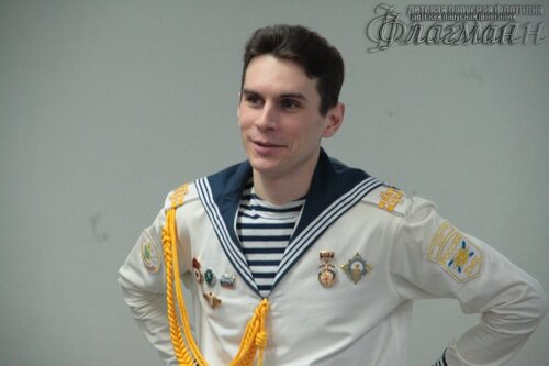 IMG_1891_800_dpf_flagman