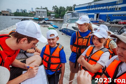 Занятия в детском клубе «Флагман»